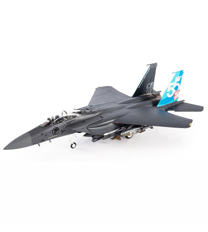 JCW-72-F15-031 新加坡空軍F-15SG成立55周年彩繪模型