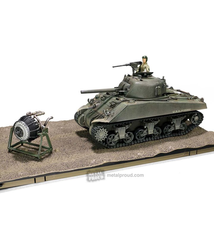 912101A美國中型戰車Sherman M4謝爾曼模型1/32成品