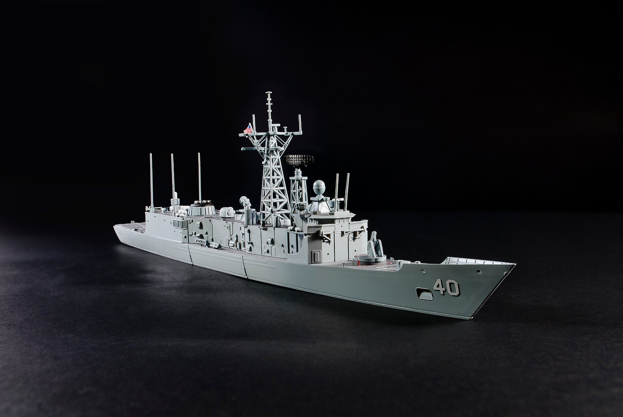 SE70006美軍派里級*海軍成功級驅逐艦含UH-60直升機1/700模型