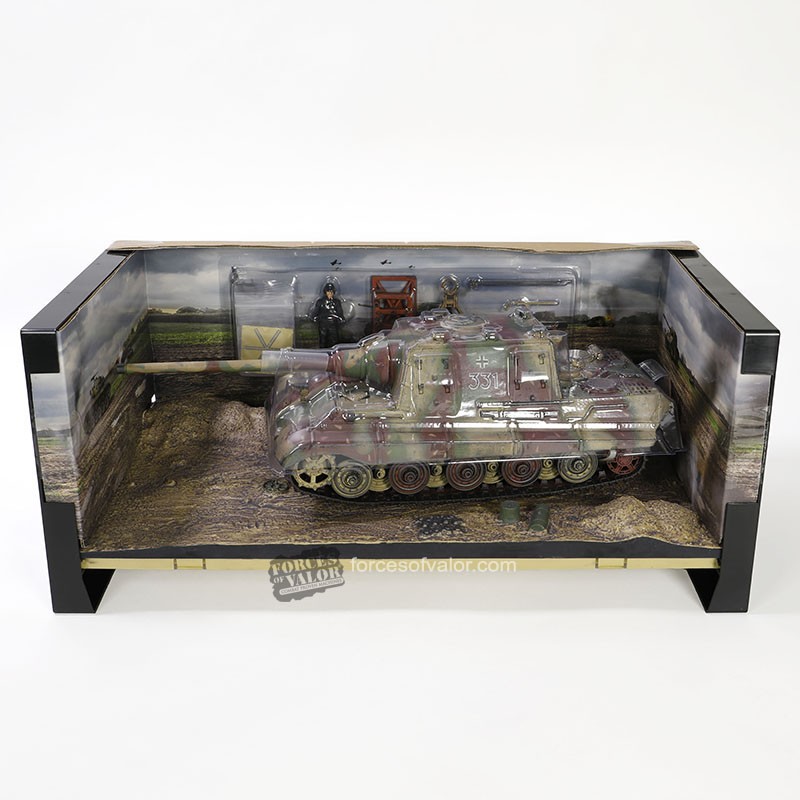 801024A德國Sd.Kfz.186 Panzerjager獵虎坦克1/32模型成品