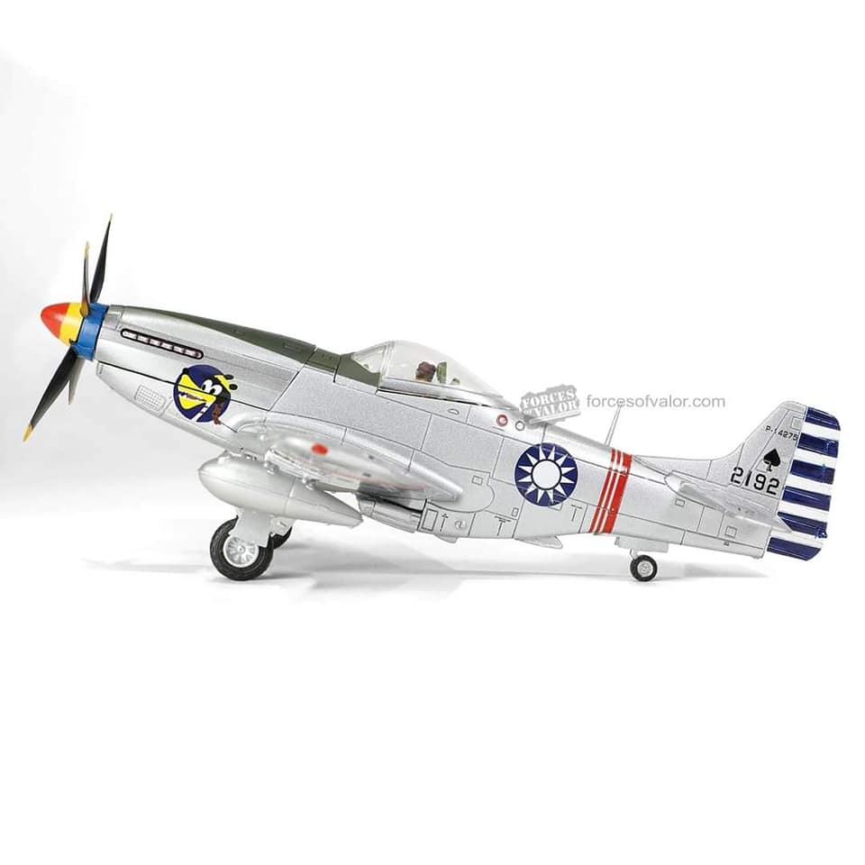 812013C空軍第四大隊P-51D第21中隊1/72模型成品