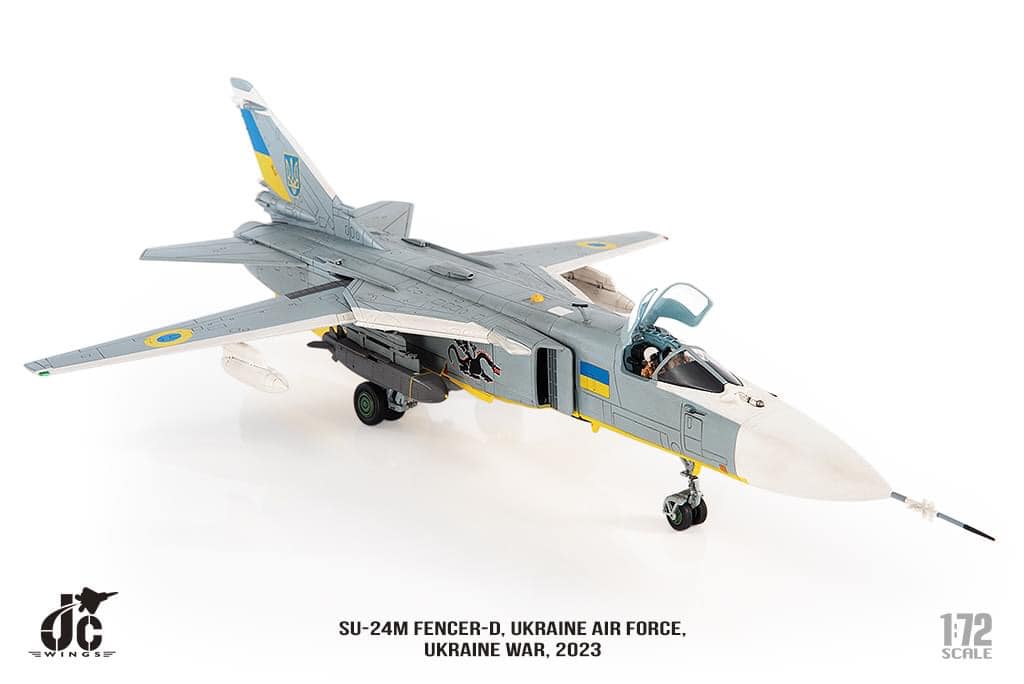 JCW-72-SU24-001烏克蘭空軍SU-24M Fencer-D模型 1/72成品