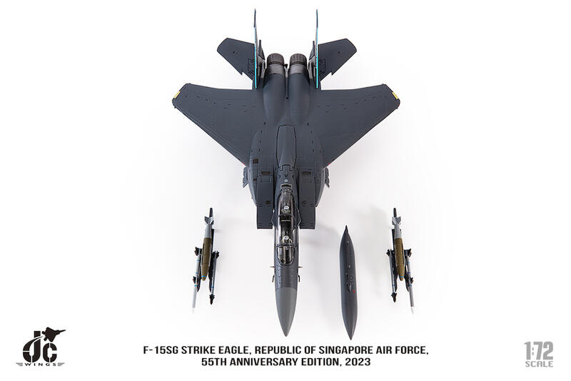 JCW-72-F15-031 新加坡空軍F-15SG成立55周年彩繪模型