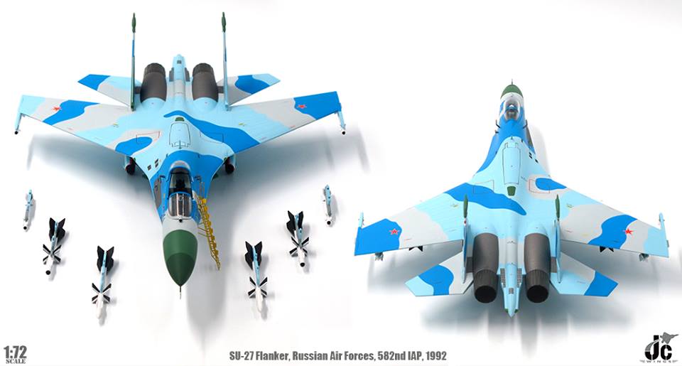 JCW-72-SU27-005 俄羅斯空軍Su-27U Flanker-C 藍24 模型