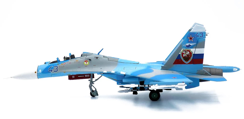 JCW-72-SU27-002 俄羅斯SU-27UB Flanker-C, 藍43模型