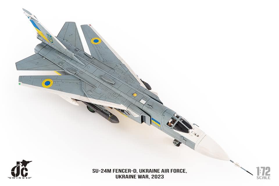 JCW-72-SU24-001烏克蘭空軍SU-24M Fencer-D模型 1/72成品