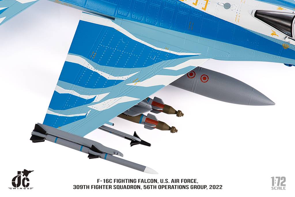 JCW-72-F16-020美國空軍第309戰鬥機中隊F-16C唐老鴨彩繪模型