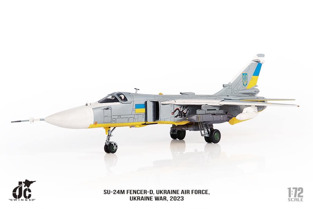 JCW-72-SU24-001烏克蘭空軍SU-24M Fencer-D模型 1/72成品