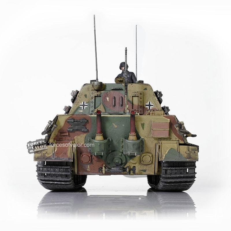 801024A德國Sd.Kfz.186 Panzerjager獵虎坦克1/32模型成品