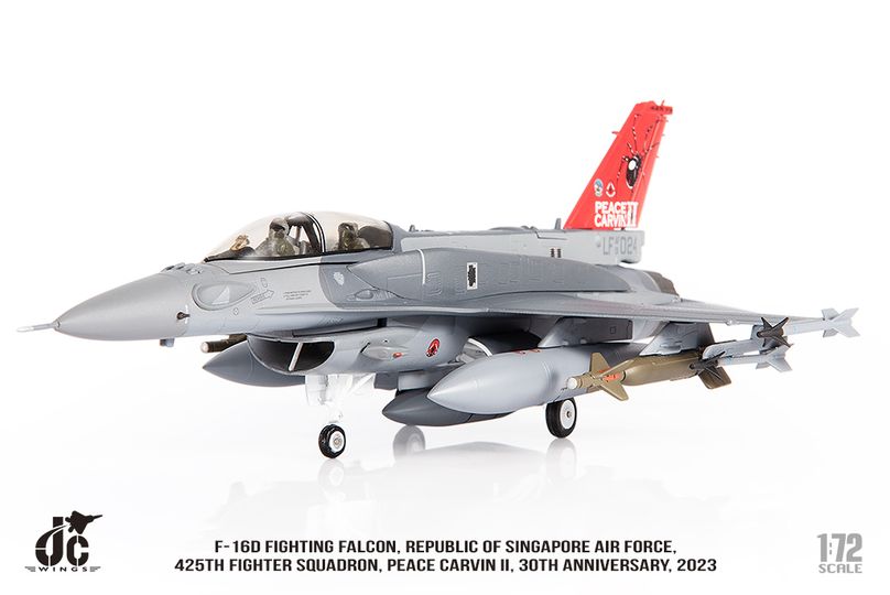 JCW-72-F16-023新加坡空軍F-16D第425中隊彩繪模型