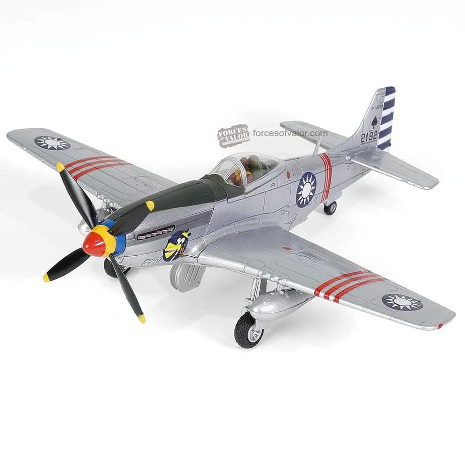 812013C空軍第四大隊P-51D第21中隊1/72模型成品