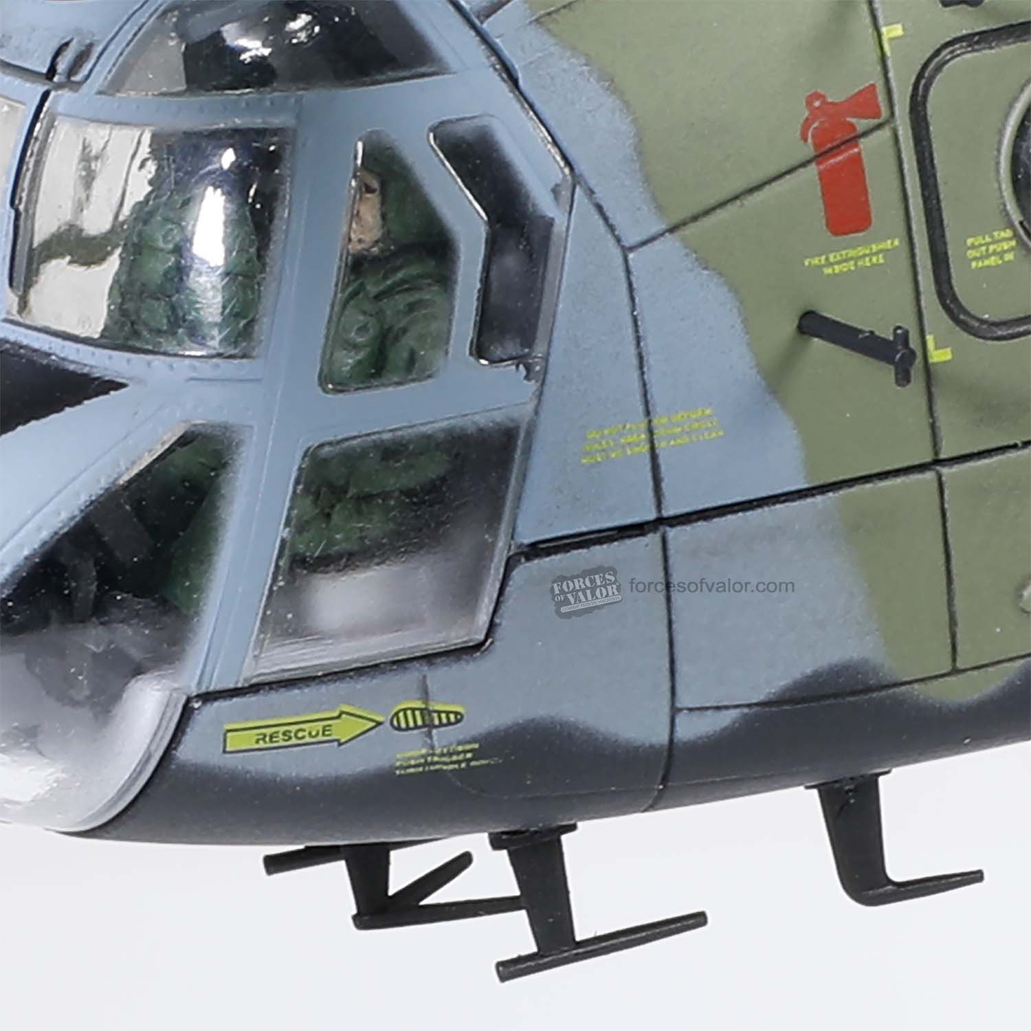 821004C英國皇家空軍18中隊CH-47 HC. Mk.1福克蘭1982模型1/72成品