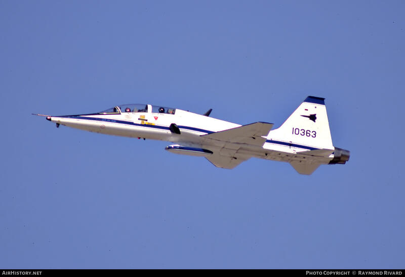 HA5410  T-38A Talon 65-10363教練機合金模型