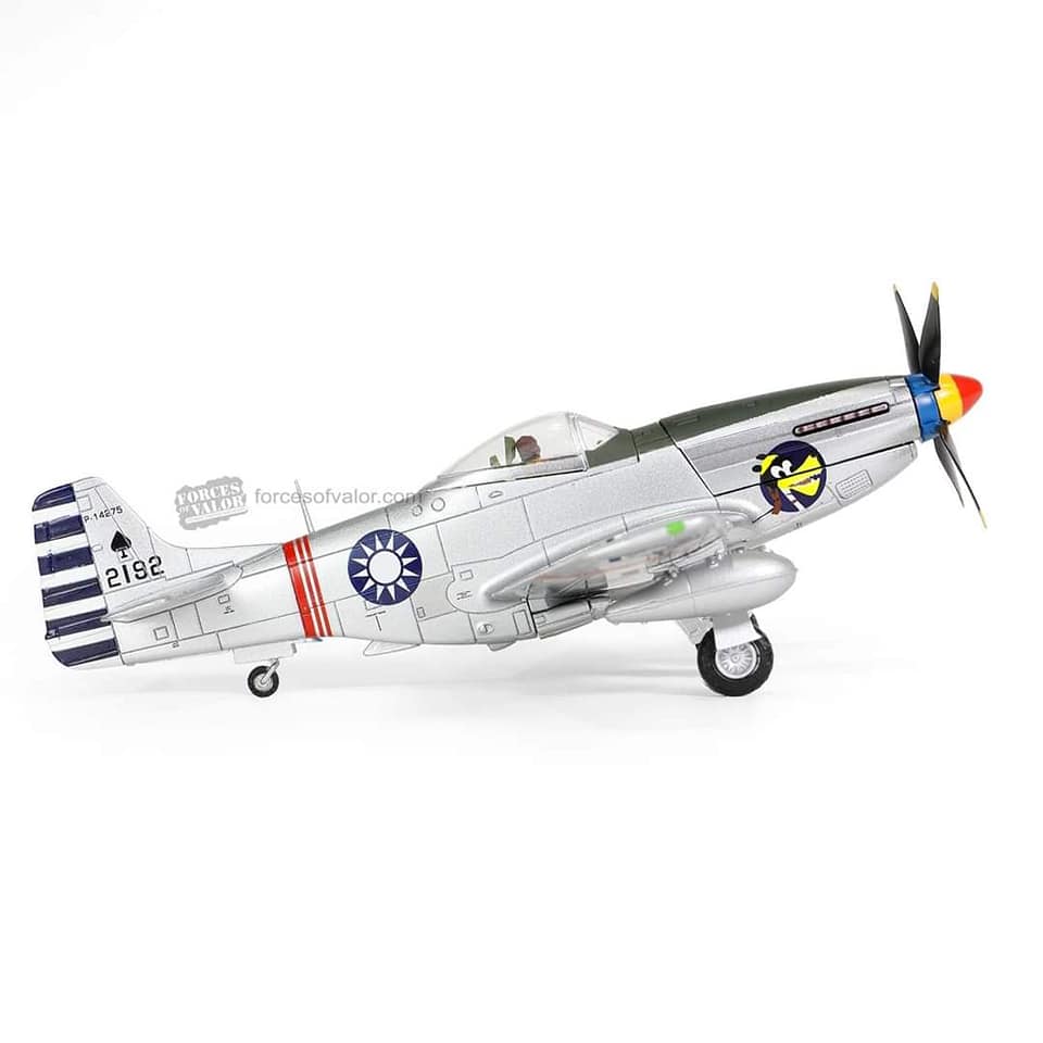 812013C空軍第四大隊P-51D第21中隊1/72模型成品