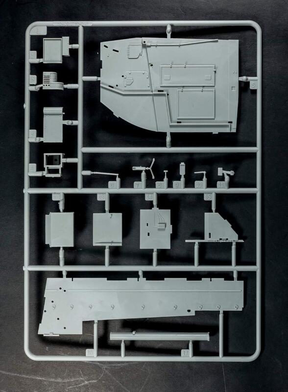 AF35S67海軍陸戰隊AAV-7A1兩棲突擊載具1/35模型