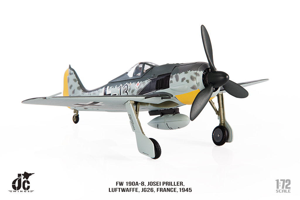 JCW-72-FW190-003 德國空軍FW-190A-8模型