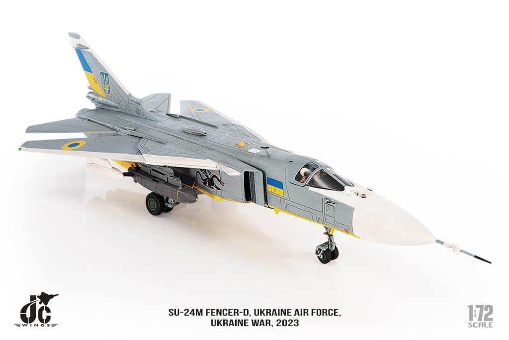 JCW-72-SU24-001烏克蘭空軍SU-24M Fencer-D模型 1/72成品