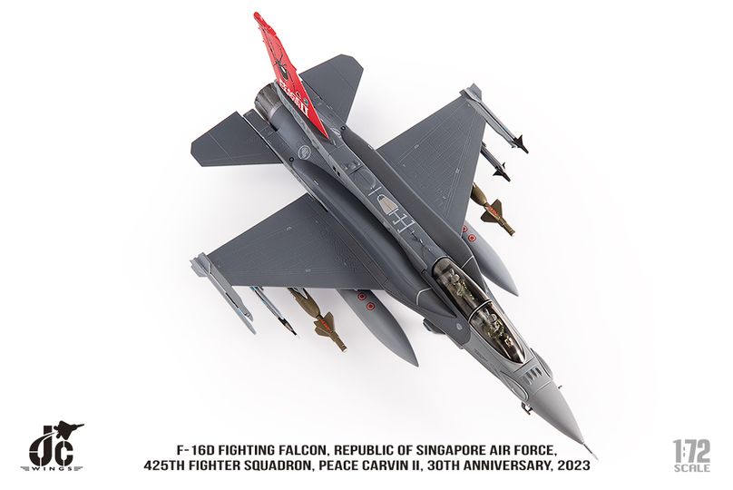 JCW-72-F16-023新加坡空軍F-16D第425中隊彩繪模型