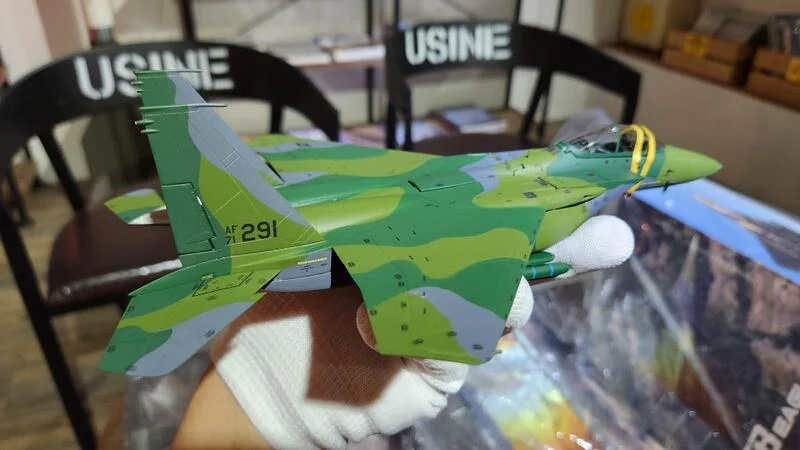 JCW-72-F15-016 美軍F-15B(改E)打擊鷹Strike Eagle模型