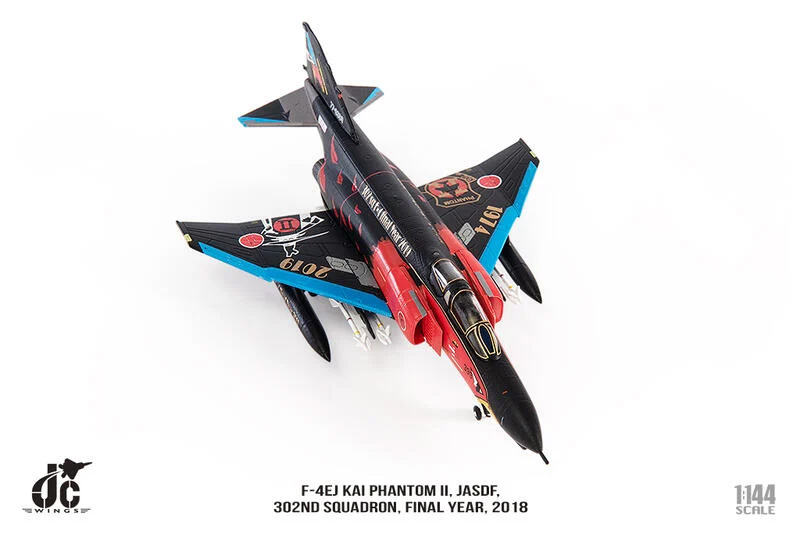 JCW-144-F4-003  JASDF日本航空自衛隊302飛行隊F-4除役黑幽靈彩繪模型