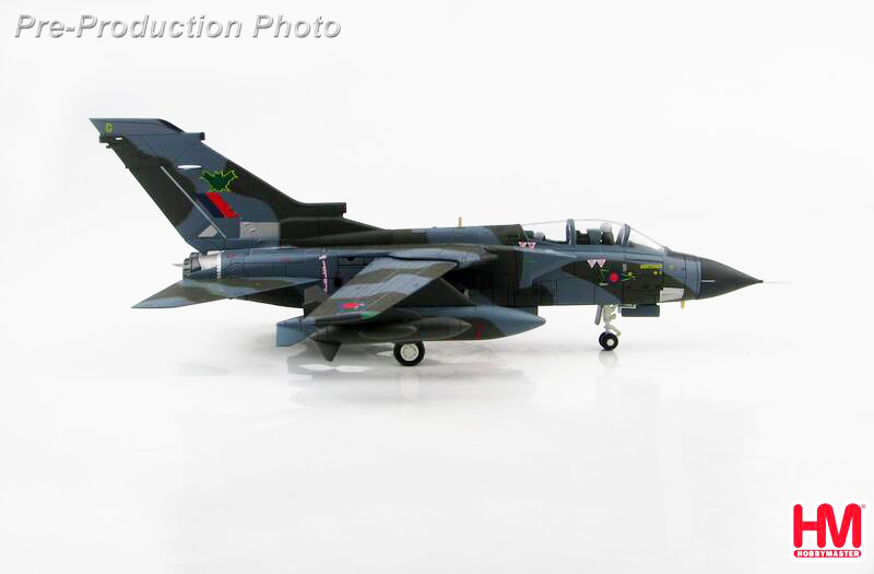 HA6702 英國皇家空軍Tornado GR.1 ZA 592G, 第9中隊合金模型