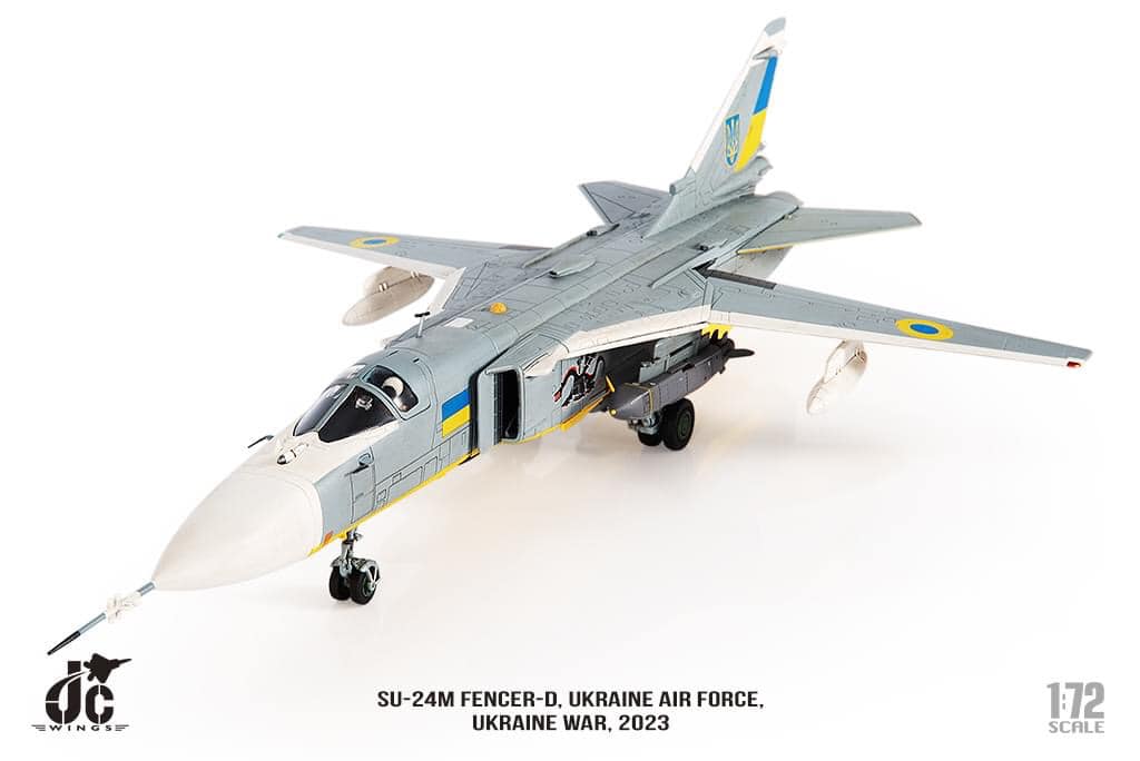 JCW-72-SU24-001烏克蘭空軍SU-24M Fencer-D模型 1/72成品