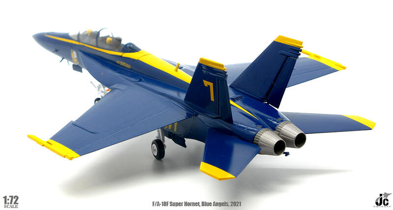 JCW-72-F18-010 美國海軍藍天使Blue ange表演隊7號機F/A-18F模型