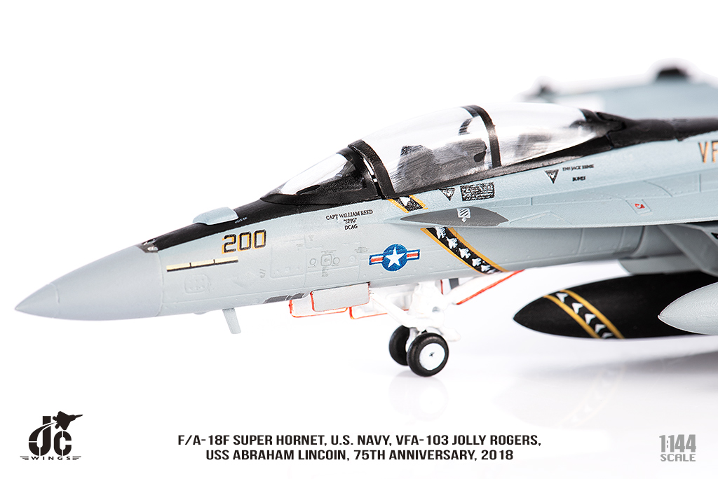 JCW-144-F18-003 VF-103海盜旗 F/A-18F超級大黃蜂戰機模型