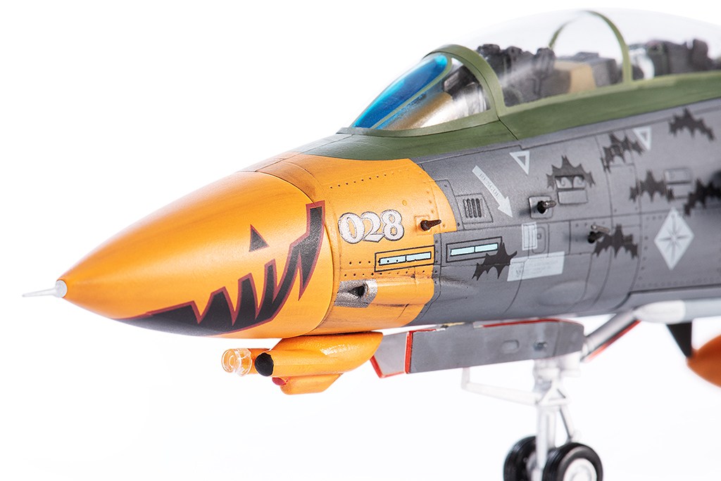 JCW-72-F14-011 美F-14D Ace Combat Pumpkin Face模型