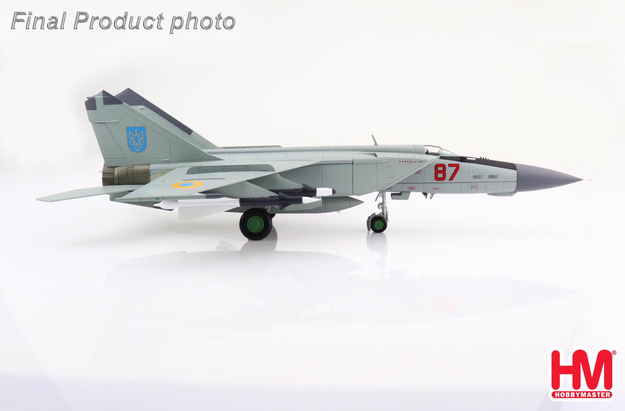 HA5609 烏克蘭MiG-25PDS狐蝠Foxbat Red 87戰鬥機合金模型1/72成品