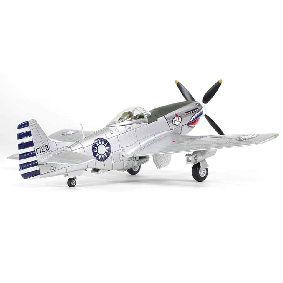 812013E空軍第五大隊P-51D戰鬥機模型1/72成品