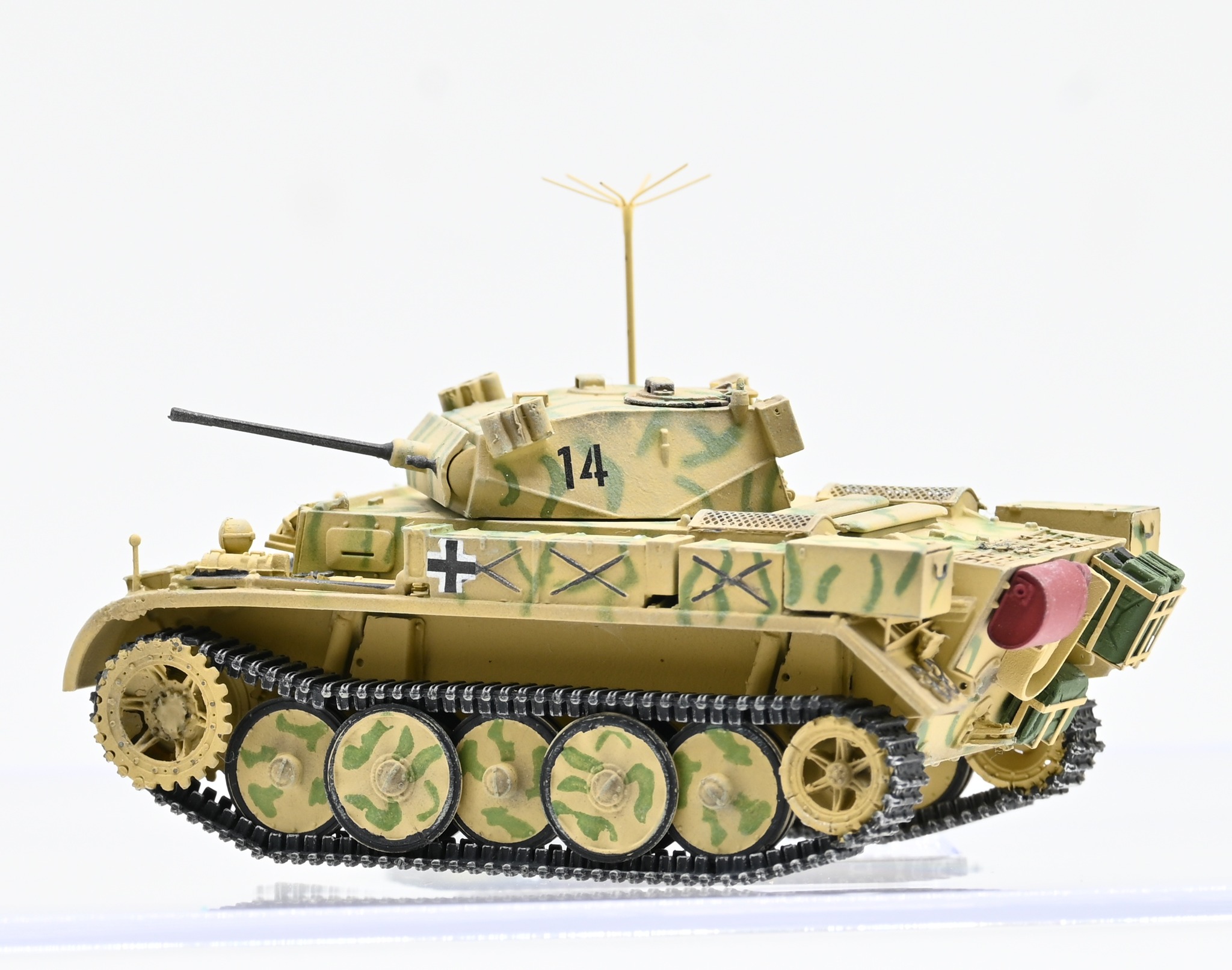 德國Pz.KPfw II Ausf.L山貓Luchs偵查坦克(車號14)